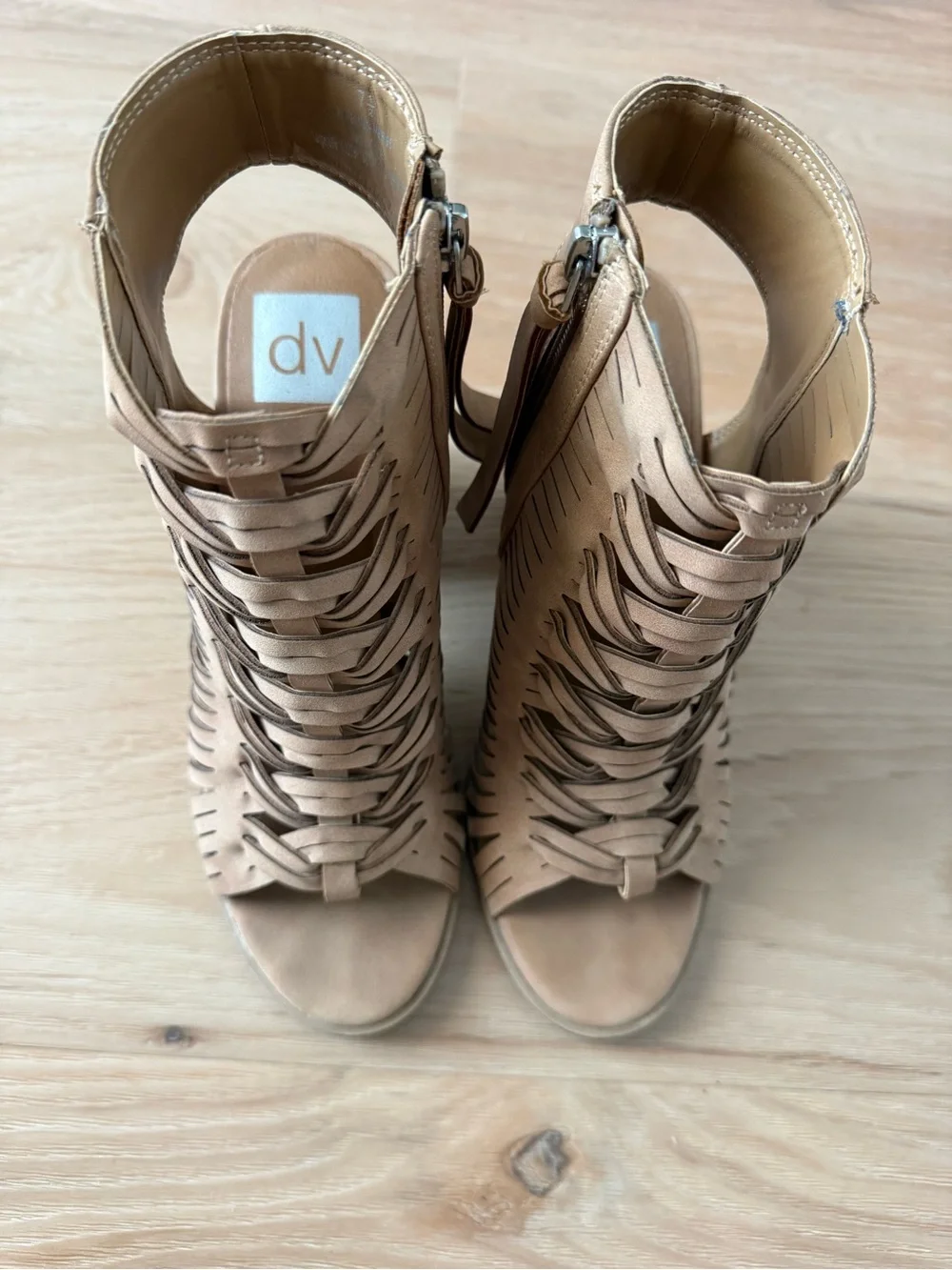 Dolce Vita Tan Woven Cutout Zipper-Up Heels 7.5